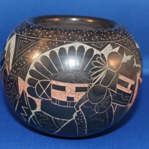 Dalawepi NM Bear and people etching pot