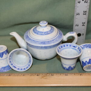 Oriental Teapot Set Blue Pattern