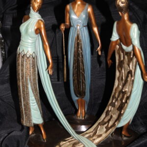 3 Graces (Three Bronze Women)